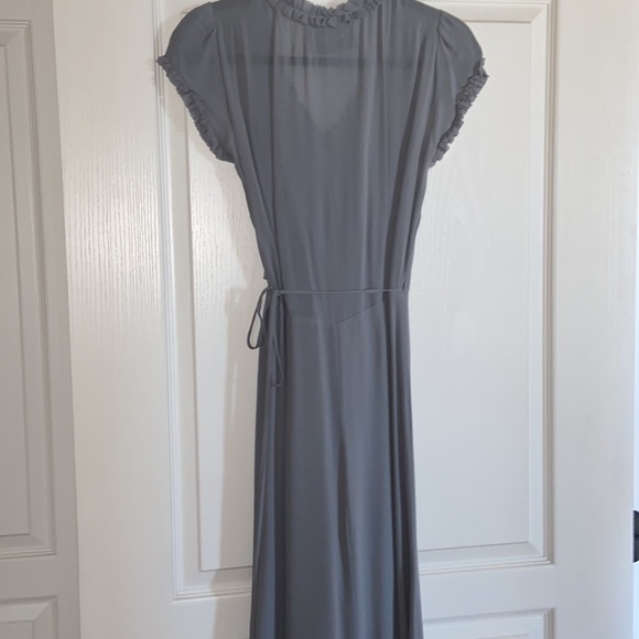 SOLD Reformation Gwyneth Gwenyth Wrap Slit Dress Plunging Ruffle Neckline Gray - Picture 13 of 15